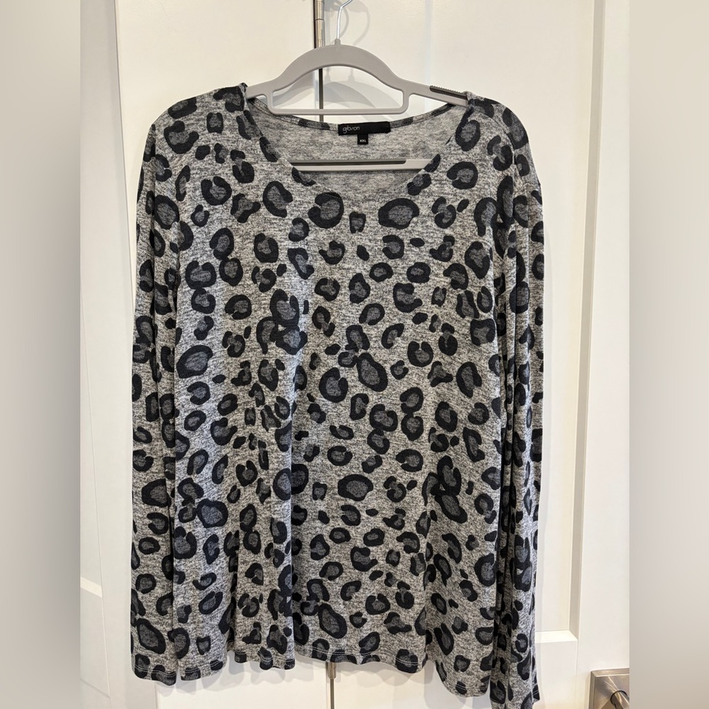 Gibson Leopard Print Long Sleeve Top. Size XXL